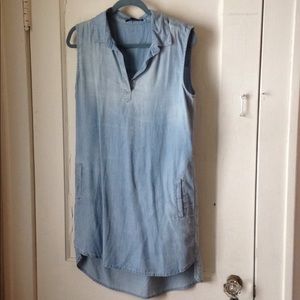 Denim pocket dress